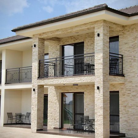 Jazmin Apartmany Veľký Meder Exterior foto