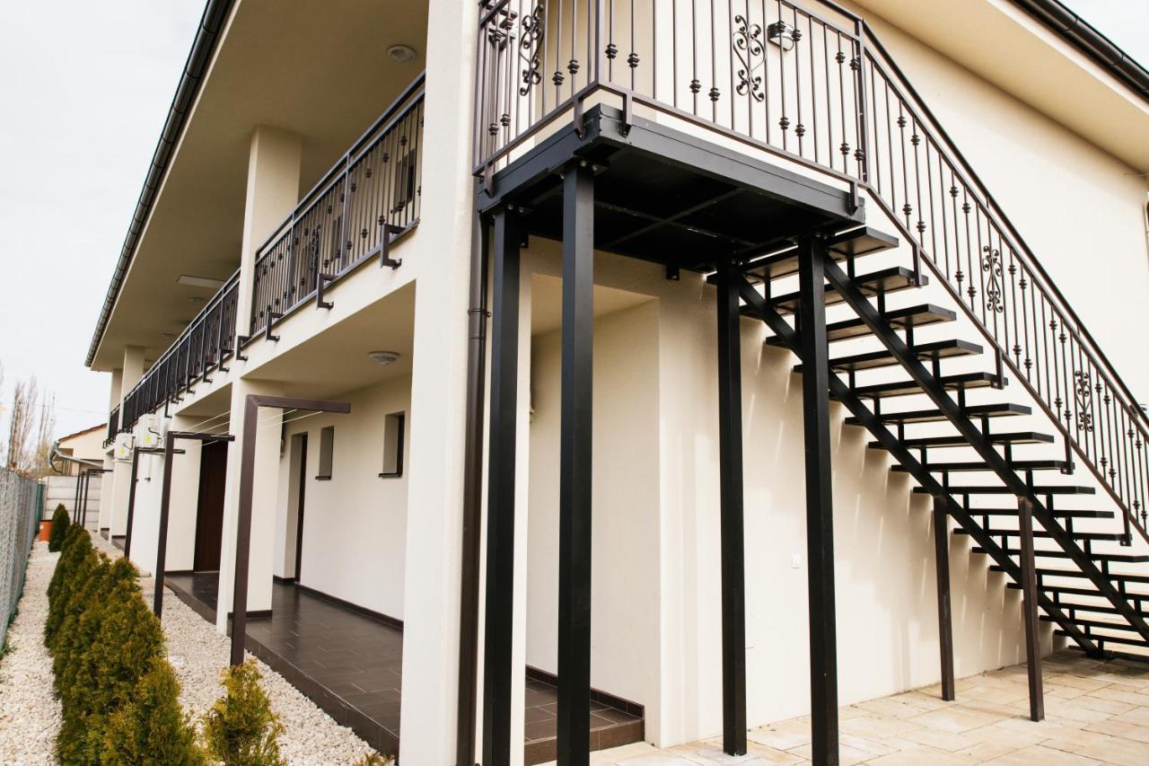 Jazmin Apartmany Veľký Meder Exterior foto