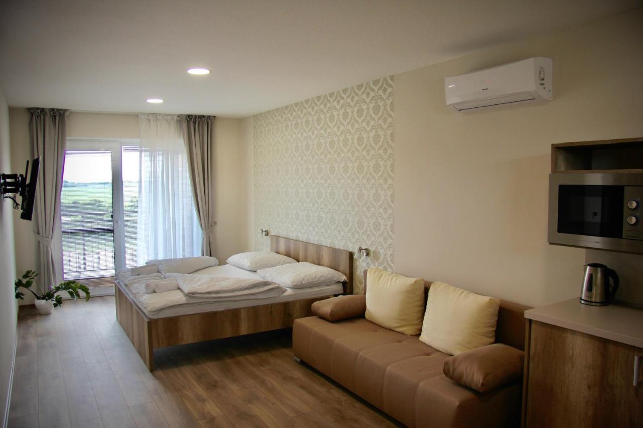 Jazmin Apartmany Veľký Meder Exterior foto
